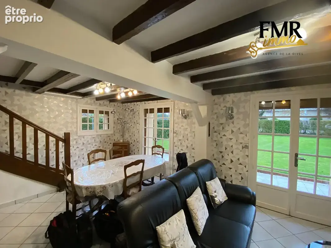 Maison 6 pièces 101 m² à vendre à Saint-Martin-De-Bienfaite-La-Cressonniere (14290) - photo 3