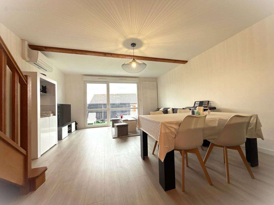 Appartement à CHENOVE