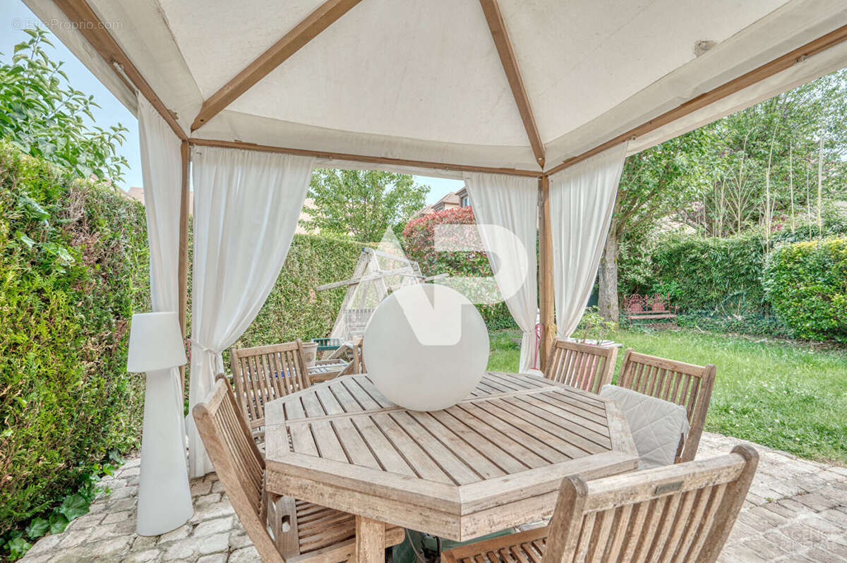 Maison à RUEIL-MALMAISON