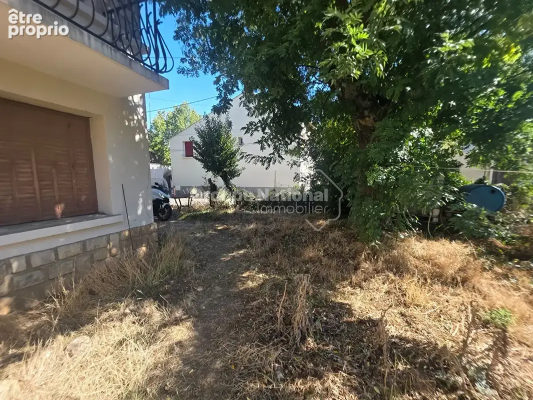 Vinon-sur-verdon ,centre village , t2 avec jardin - photo 3