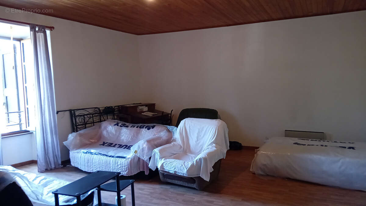 Maison à MOSTUEJOULS