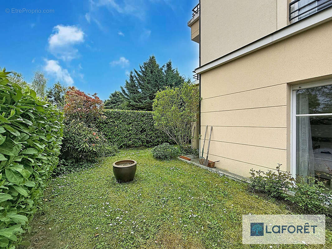 Appartement à LE PLESSIS-TREVISE