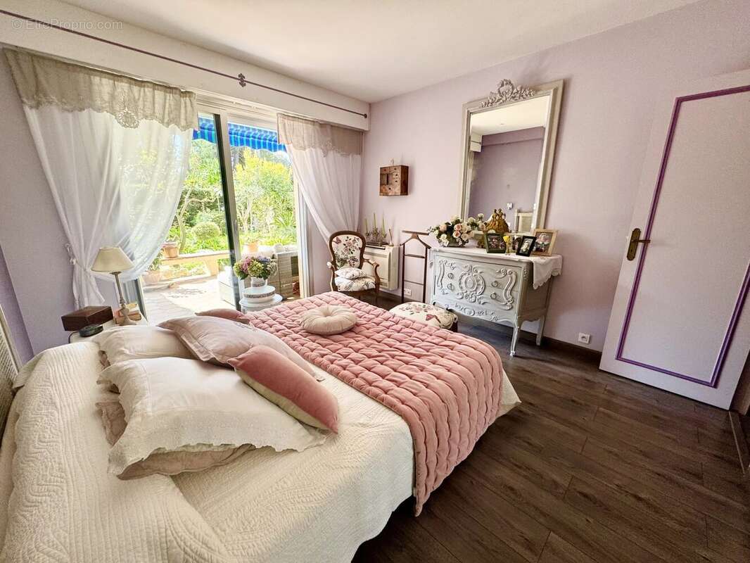 Appartement à LE CANNET