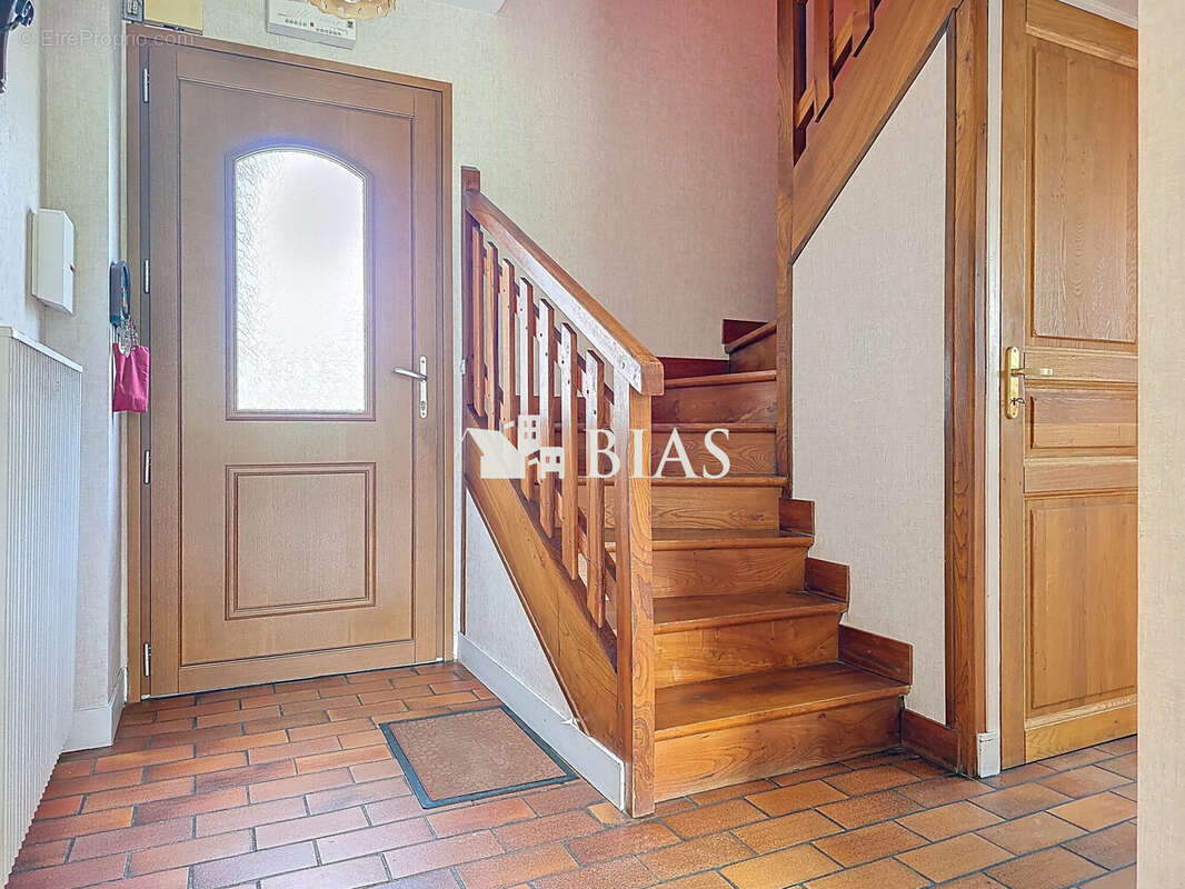 Maison à SAINT-PIERRE-DE-VARENGEVILLE