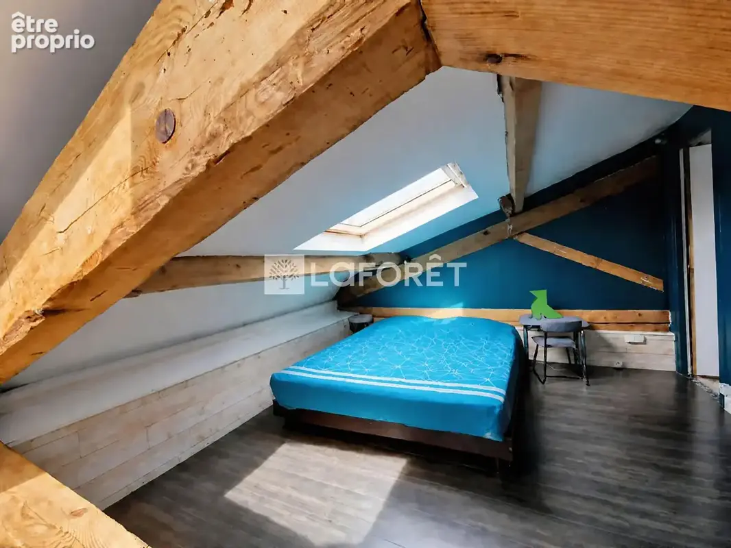 Oullins centre - esprit maison de ville - terrasse - parking - cave - photo 9