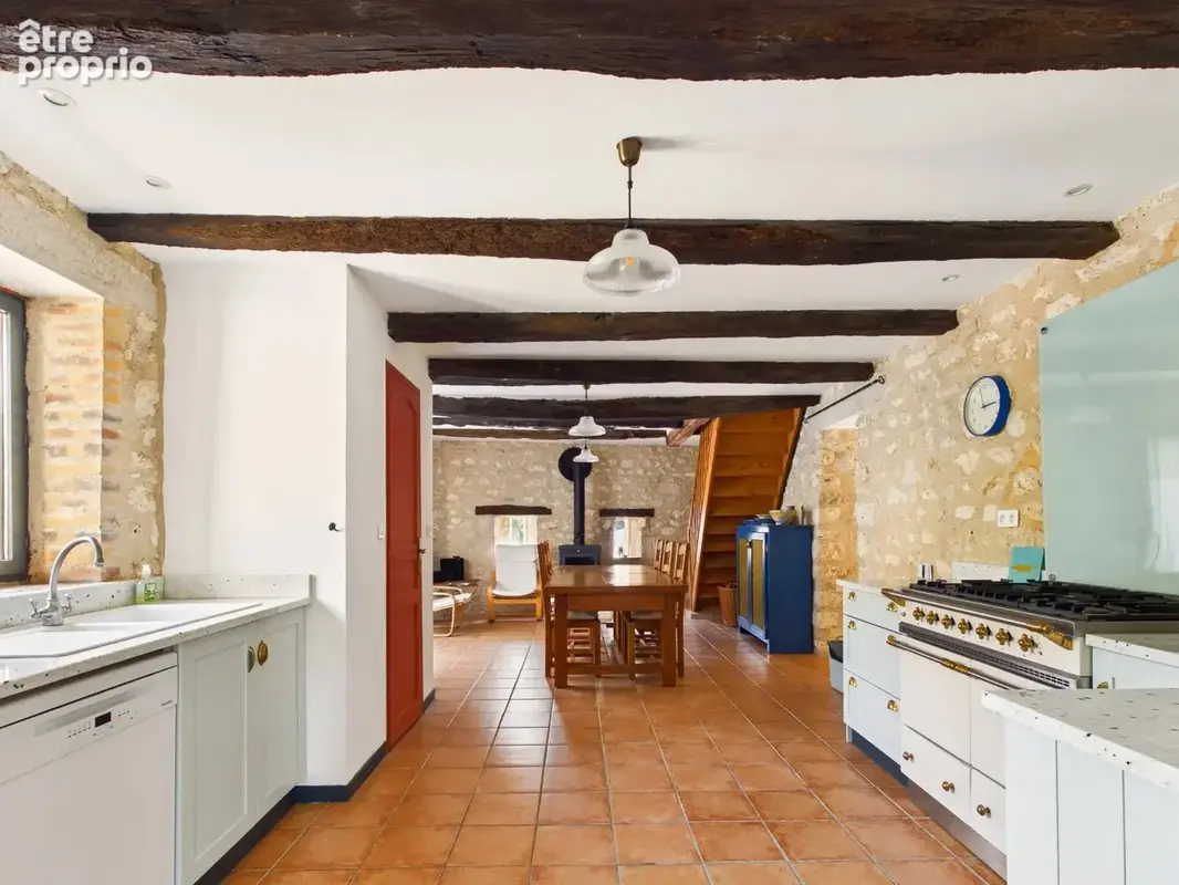 Maison en pierre rénovée avec 4 chambres et 4 salles d'eau dans le « Triangle d'Or » de Gaillac - photo 4