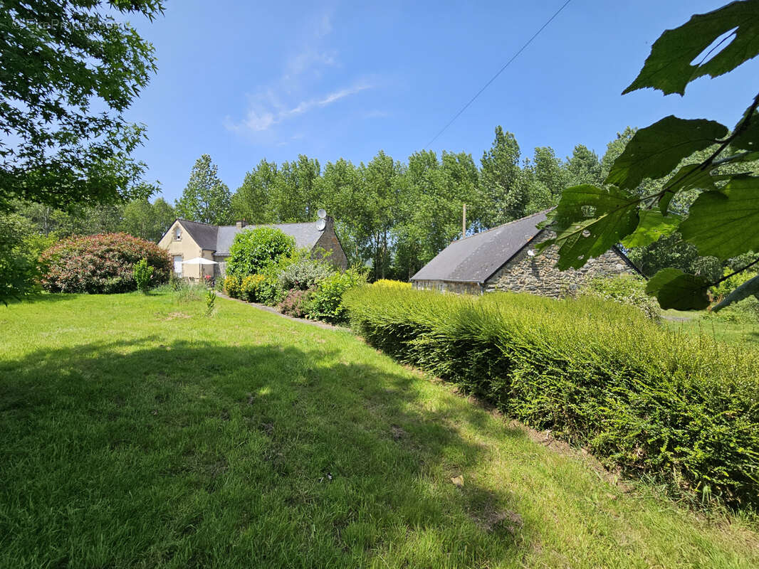 Maison à CLEGUEREC