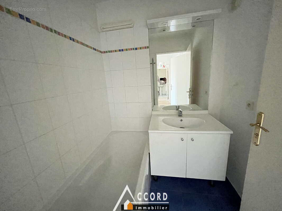 Appartement à SARTROUVILLE