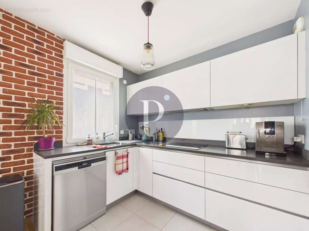 Appartement à LE PLESSIS-ROBINSON