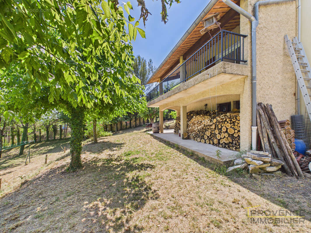 Maison à CHAROLS