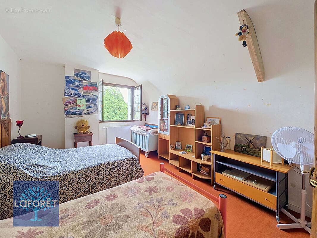 Maison Maen Roch, proche A84, idéalement situé en campagne - photo 10