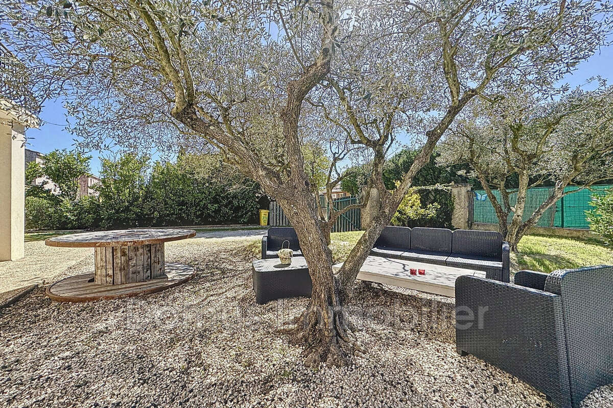 Maison à SAINT-SATURNIN-LES-AVIGNON