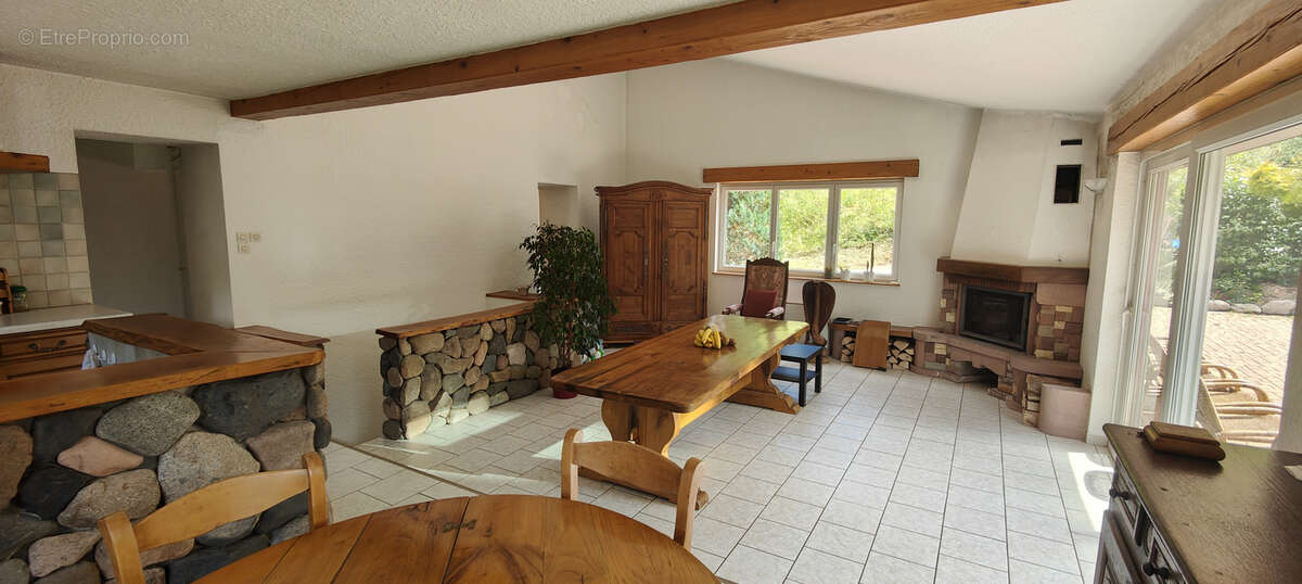 Charmante maison à Grandfontaine, quartier très ensoleillé sur les hauteurs, 135 m2, 10 ares de terrain. - photo 14