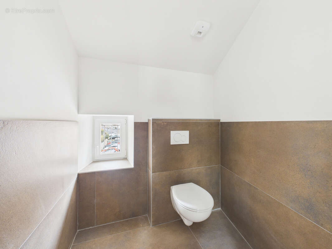 Appartement à BRIVES-CHARENSAC