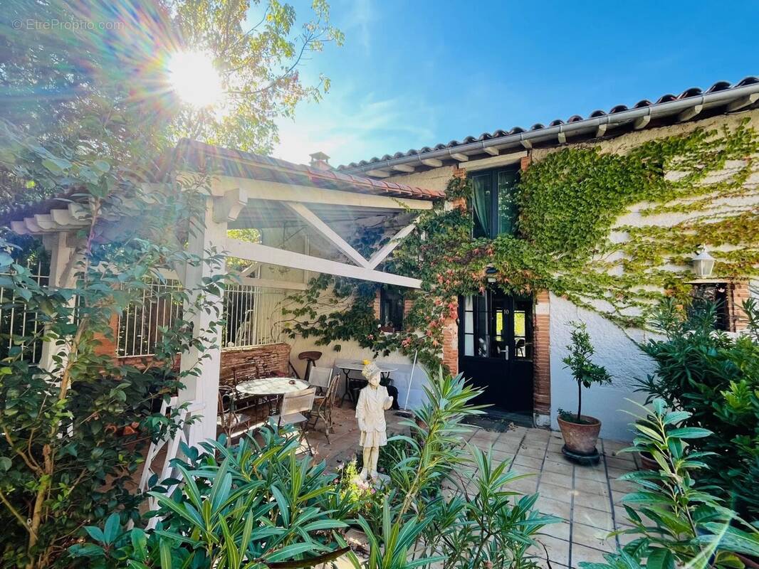 Appartement à BAZIEGE