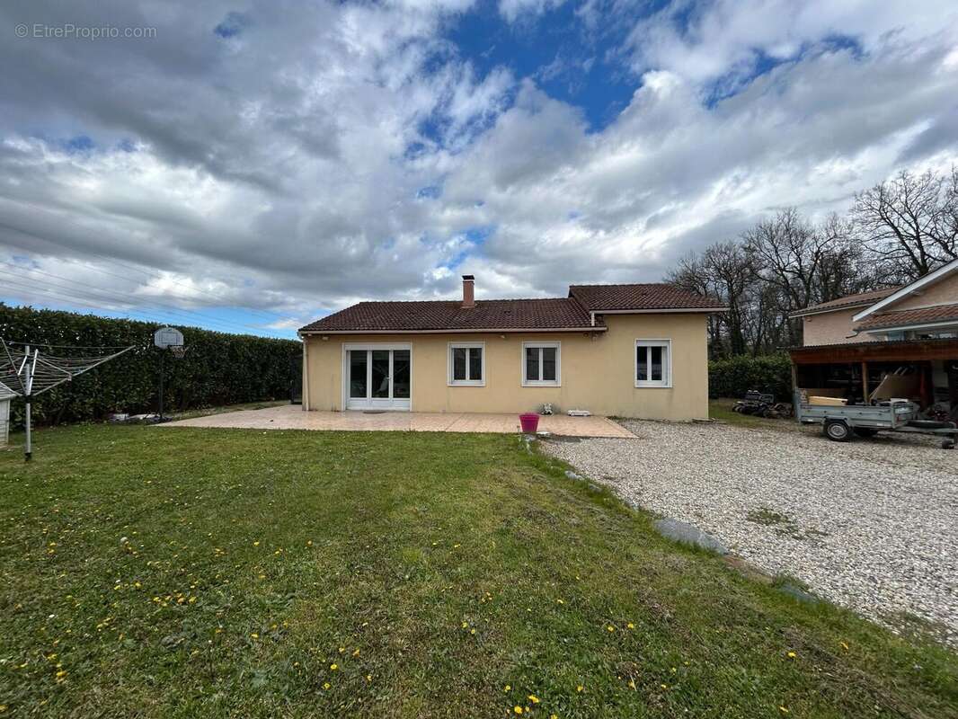 Photo 9 - Maison à ESTRABLIN