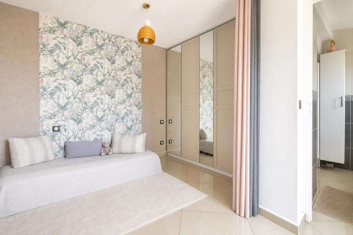 Appartement T3 rénové avec terrasse, Villeneuve-St-Georges - photo 10