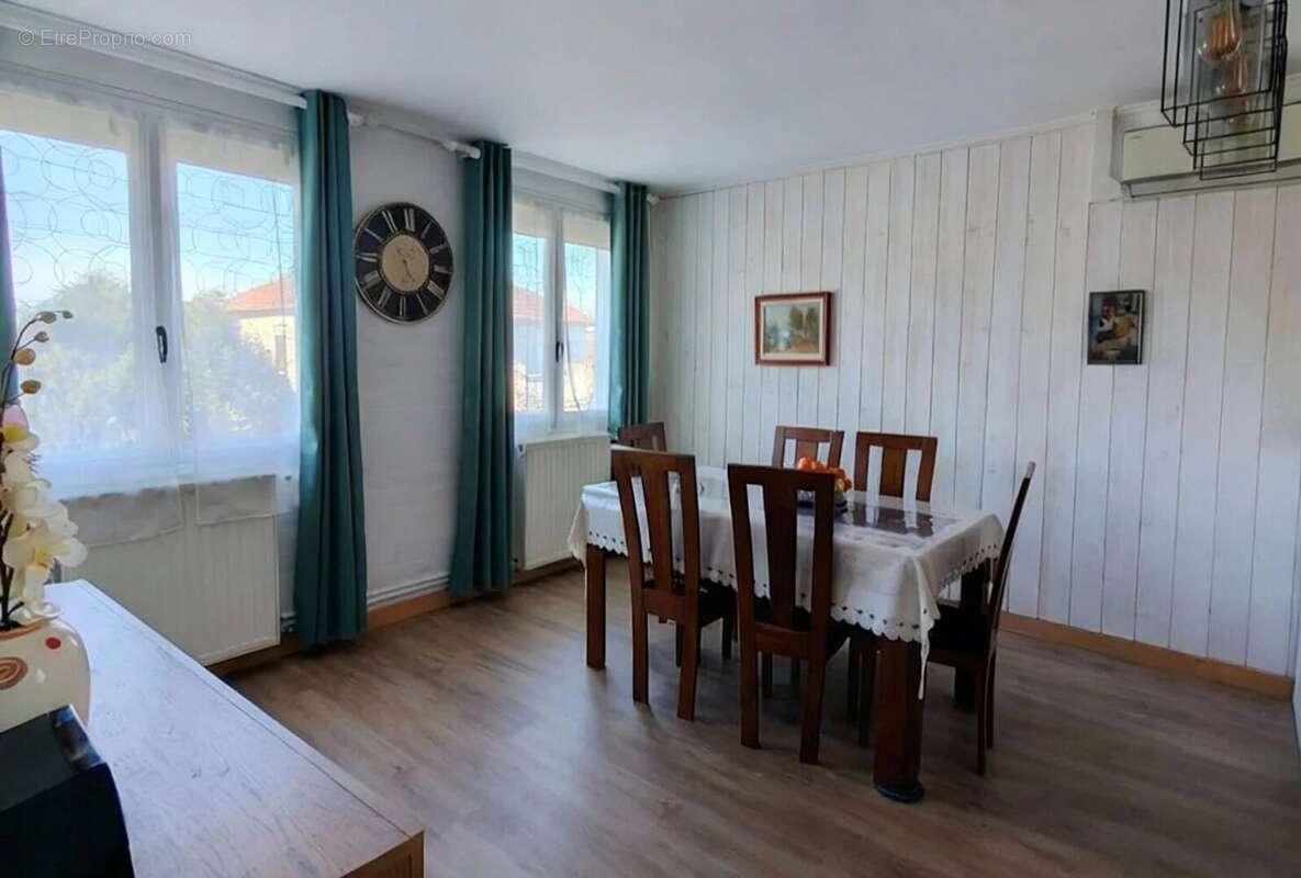 Maison à SAINT-POURCAIN-SUR-SIOULE