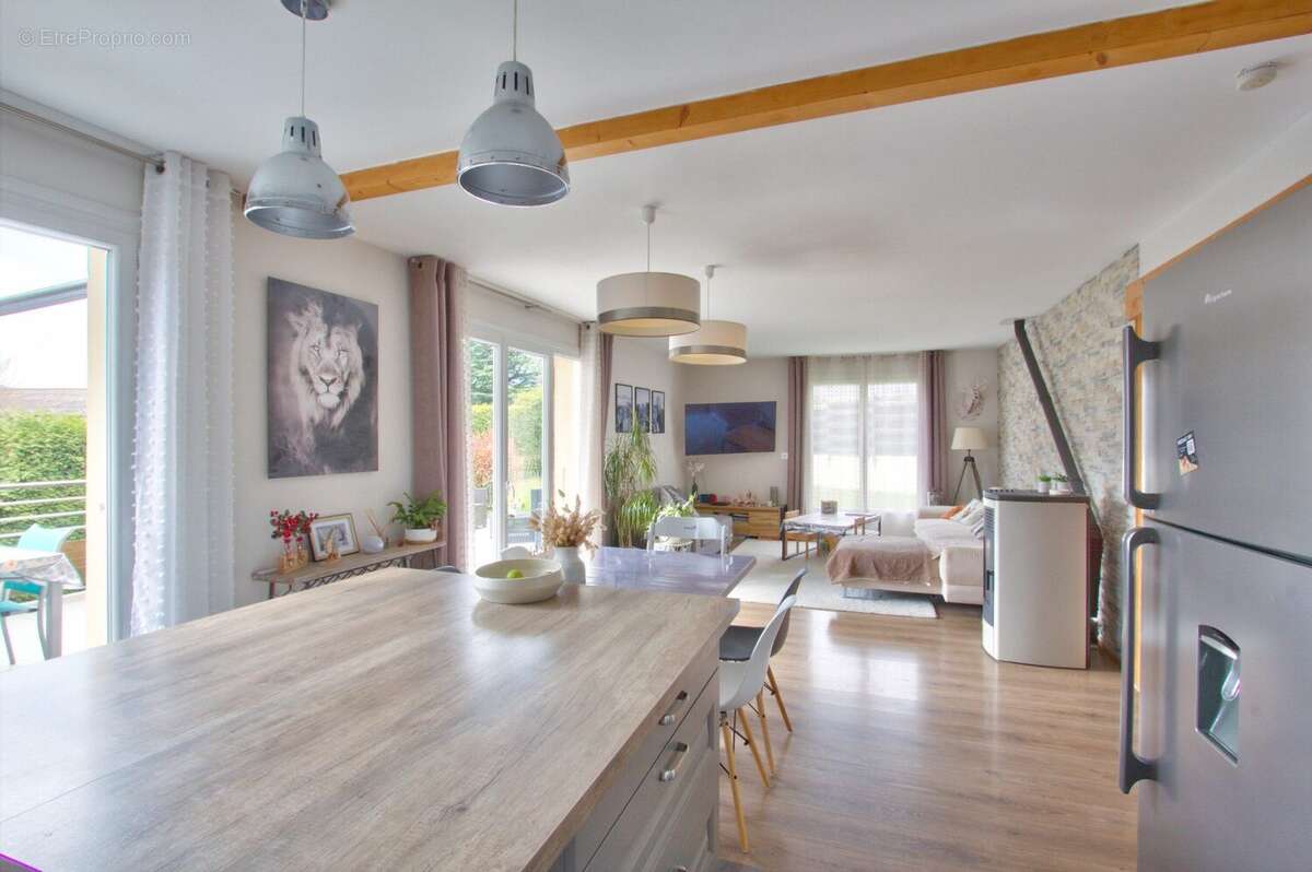 Maison à ALBERTVILLE