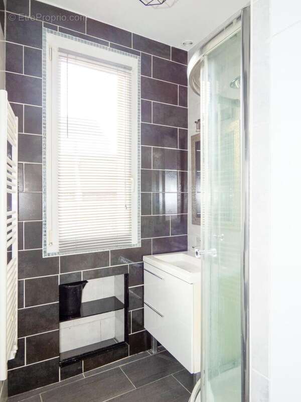 Photo 5 - Appartement à ASNIERES-SUR-SEINE