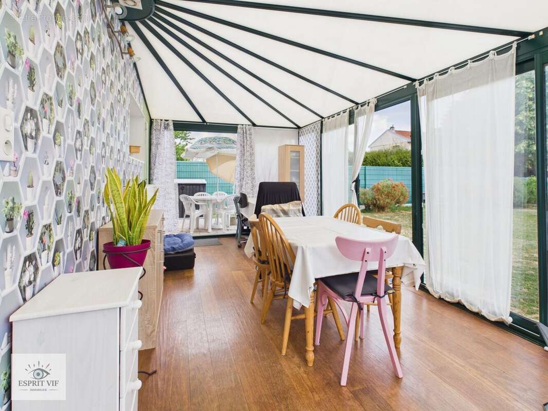 Maison 143 m² à Seichamps  - photo 2