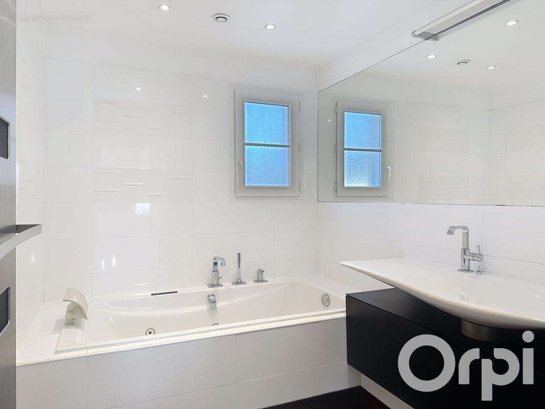 Maison à BALLAINVILLIERS