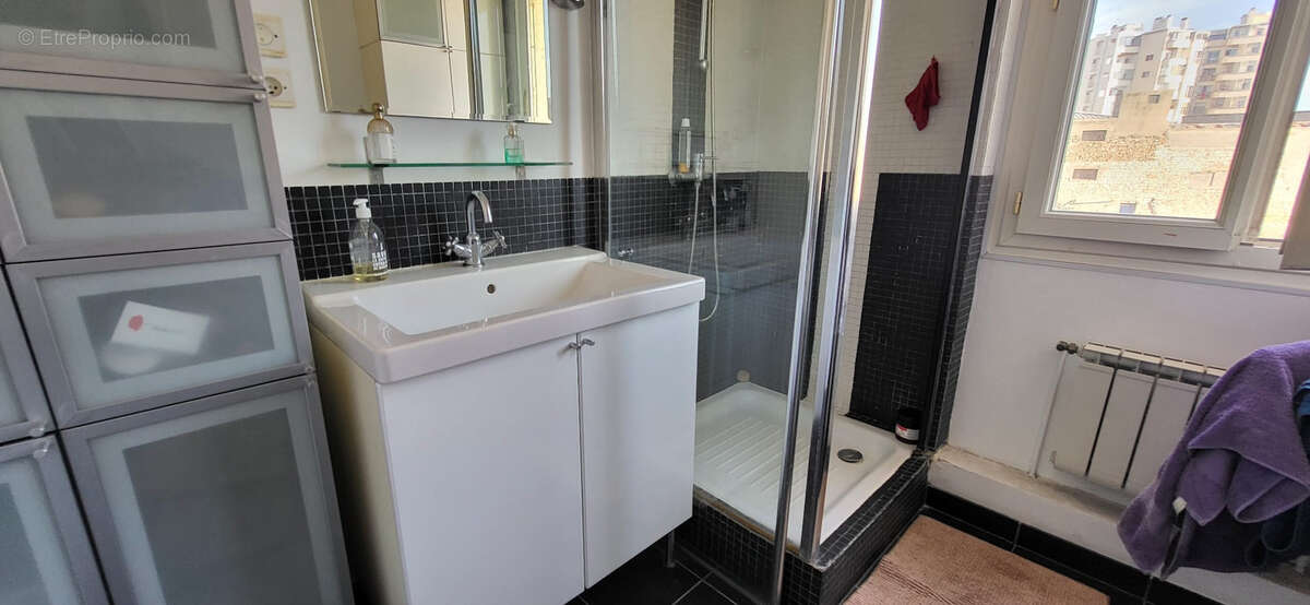 Appartement à MARSEILLE-2E