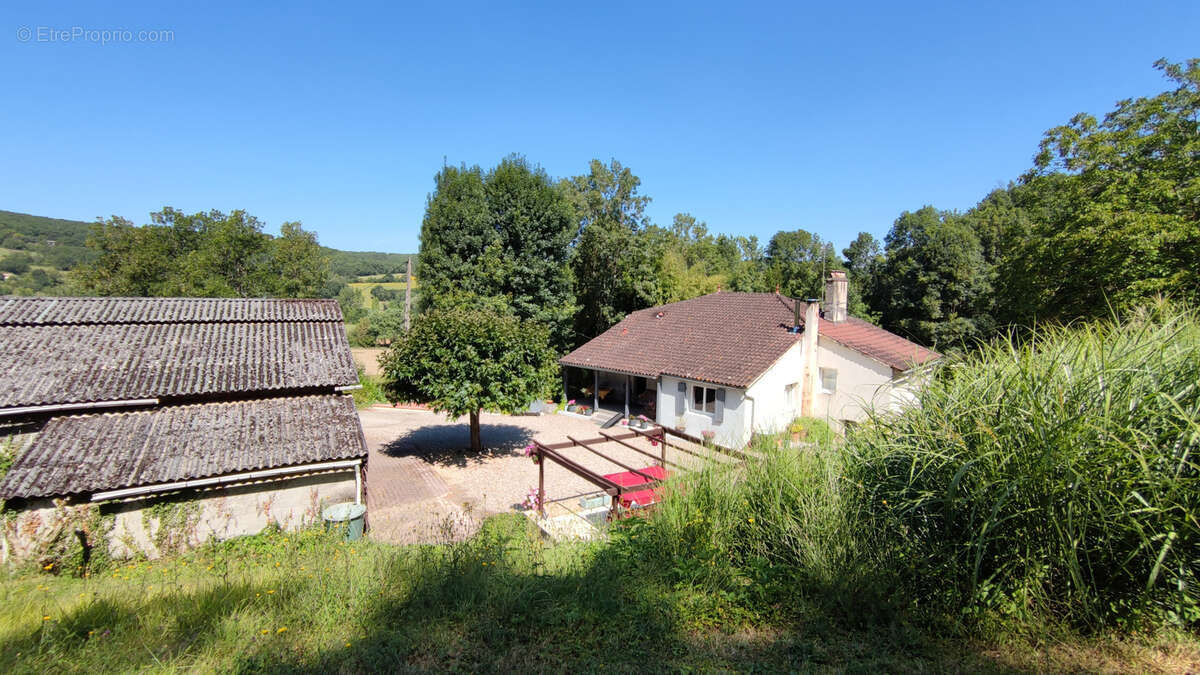 Maison à BAGAT-EN-QUERCY