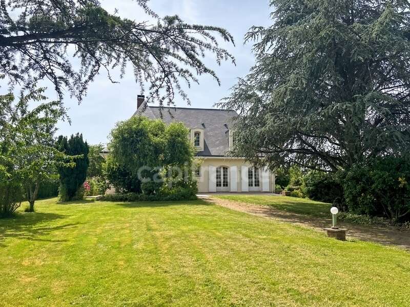 Maison à YVRE-L'EVEQUE
