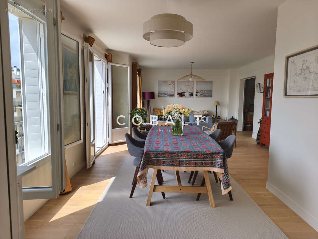 Appartement à VERSAILLES