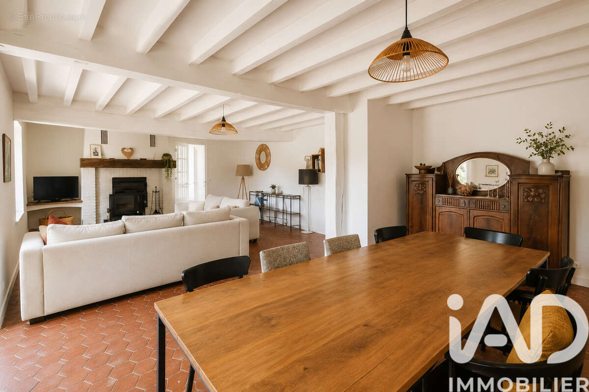 Maison 196 m² à Le Favril  - photo 3
