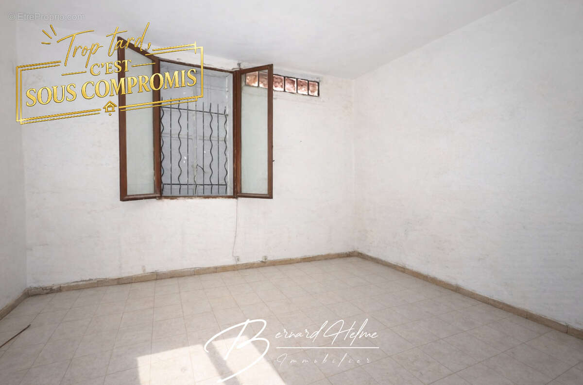 Appartement à MARSEILLE-1E
