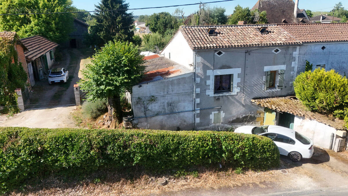 Maison à GARDONNE