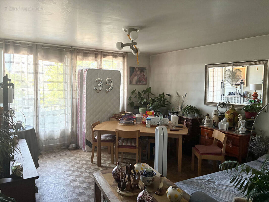 Appartement à EPINAY-SUR-SEINE