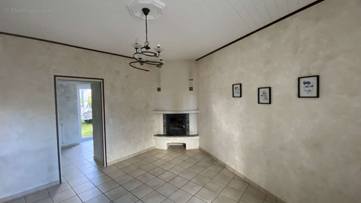 Maison à MOUCHAMPS