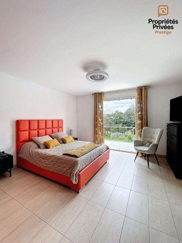 Maison à SAINT-MAXIMIN-LA-SAINTE-BAUME