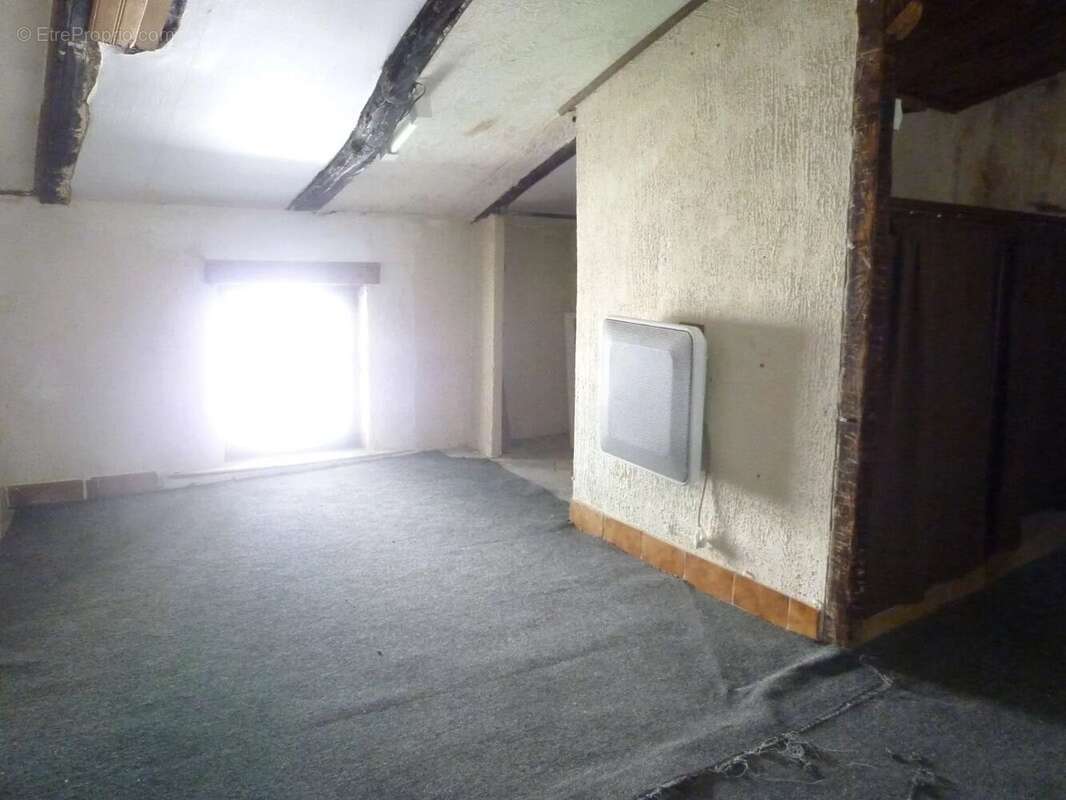 Appartement 90 m²  -  4 pièces + cave - photo 12