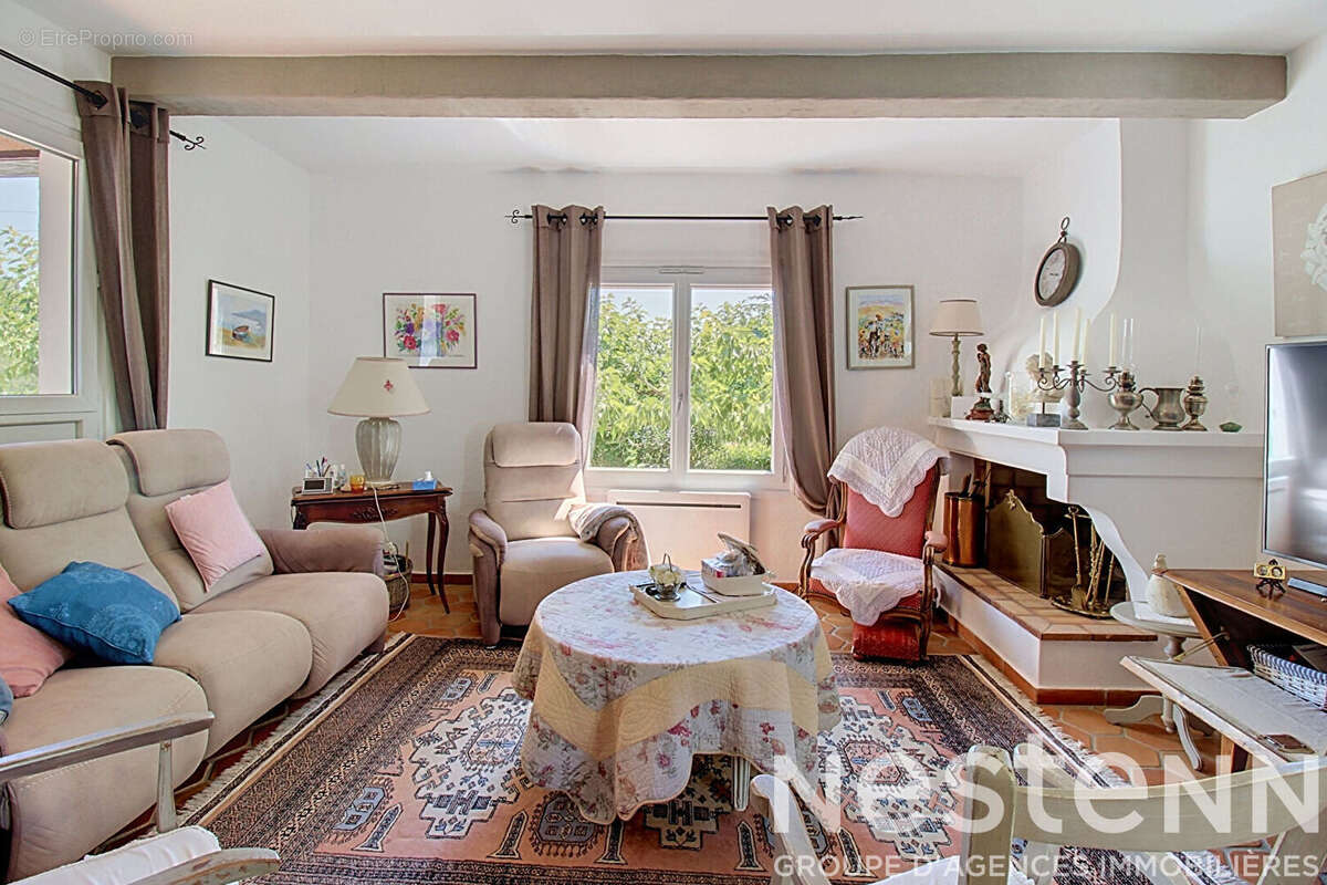 A VENDRE DRAGUIGNAN Villa 180m² avec piscine et vue dégagée - 4553m² de terrain - photo 7