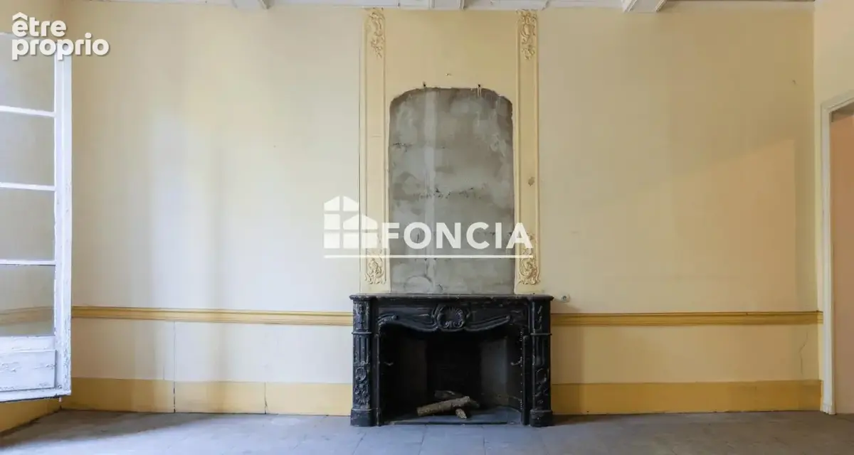 Montpellier - Quartier Préfecture, appartement de caractère de 156 m² à rénover - photo 9