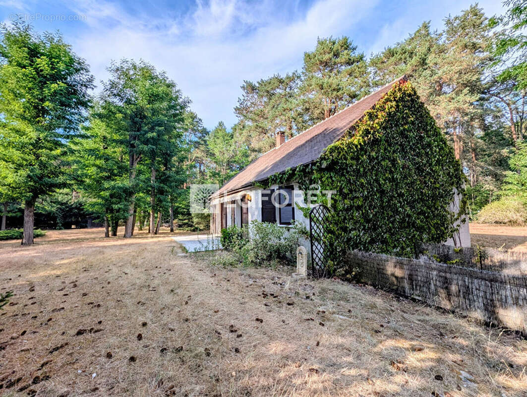 Maison à MILLY-LA-FORET