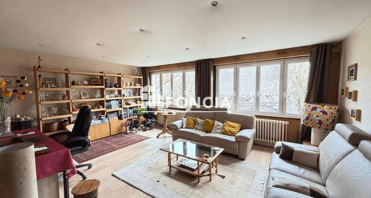 Maison à NANTERRE