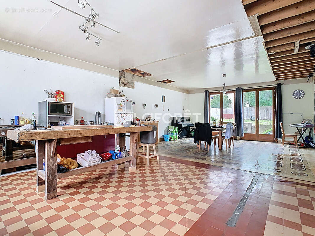 Maison à DOMMARTIN-SOUS-HANS