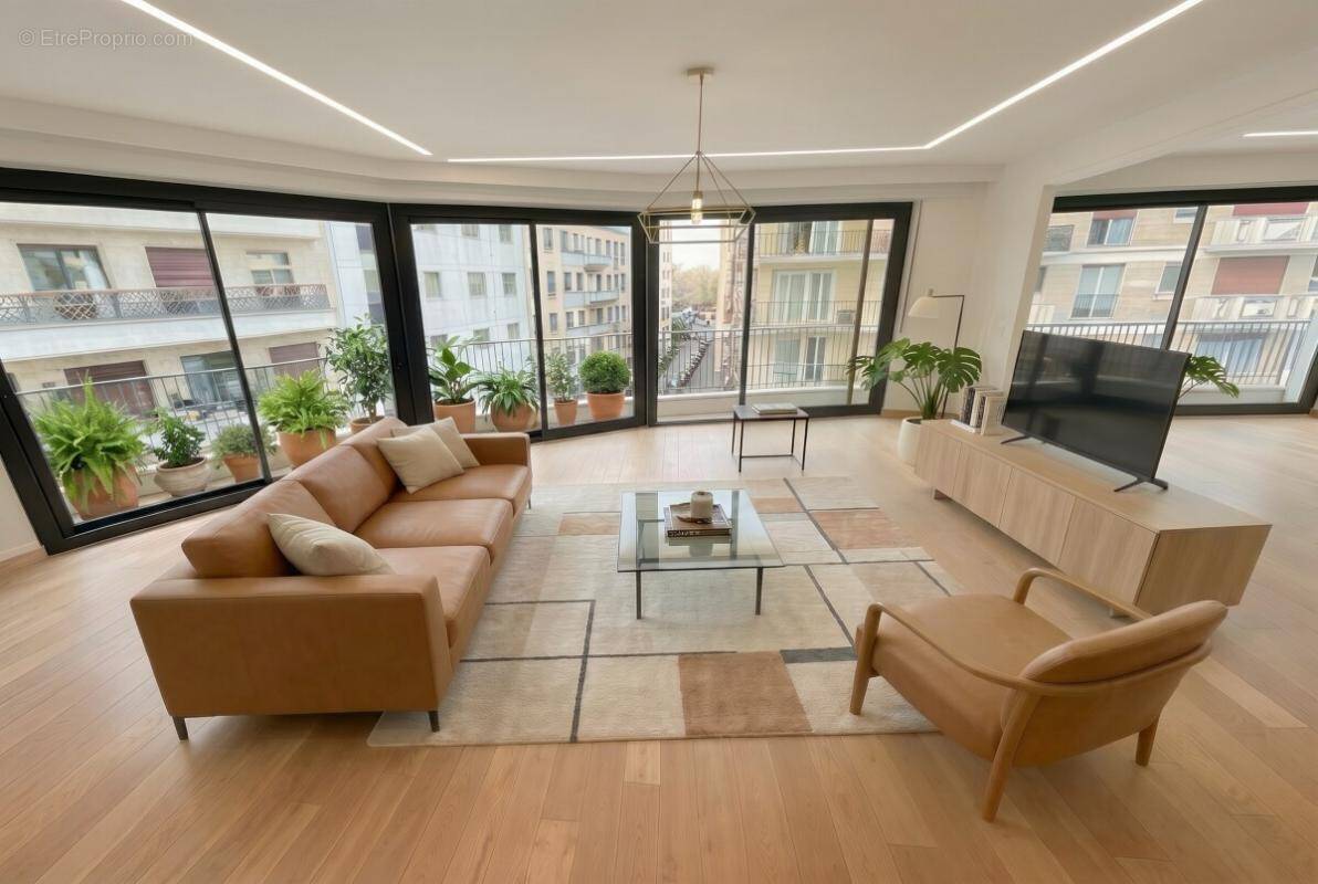 Appartement à PARIS-16E