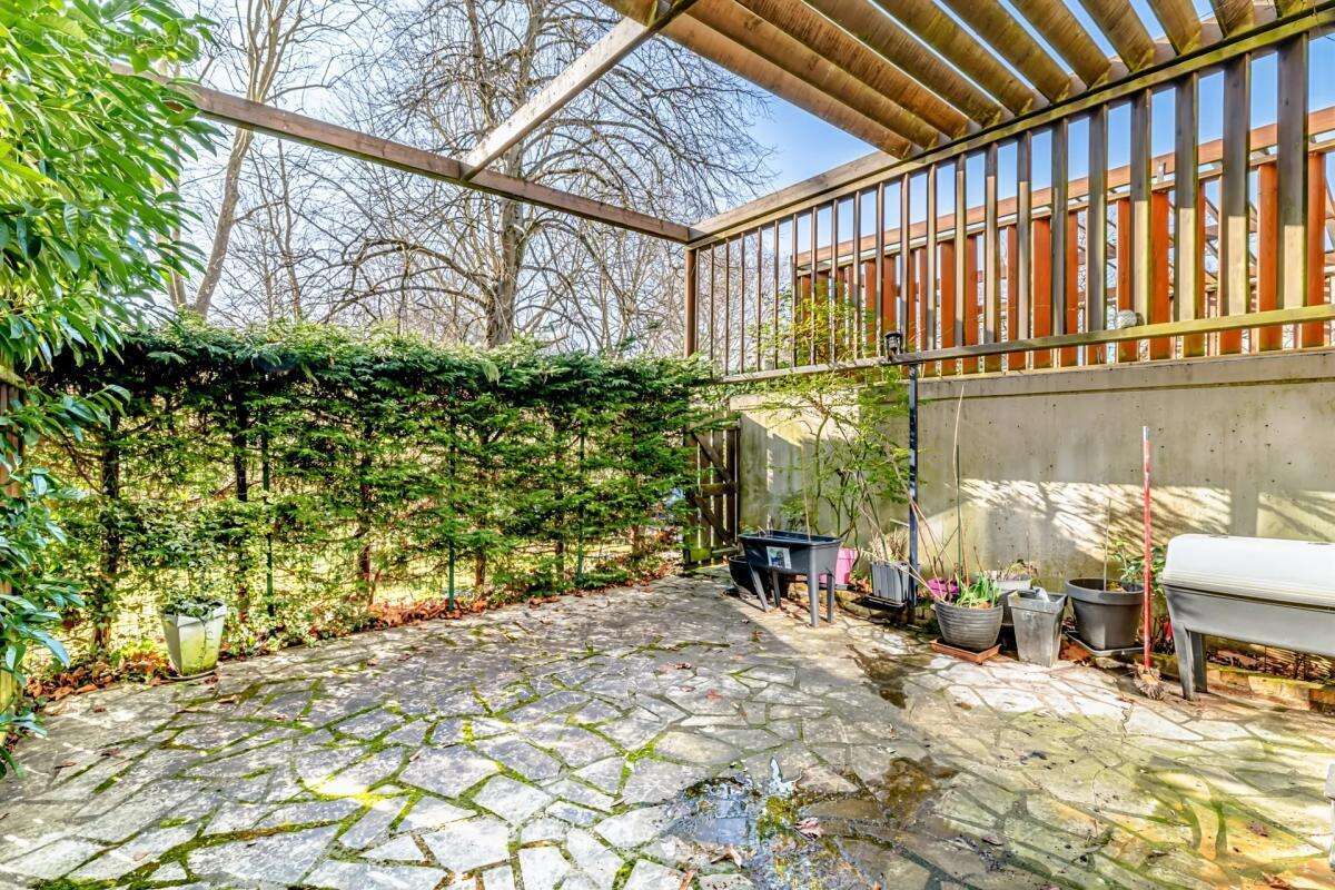 Appartement à BOUSSY-SAINT-ANTOINE