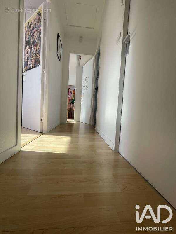 Maison 84 m² à Savigny-Le-Temple  - photo 7