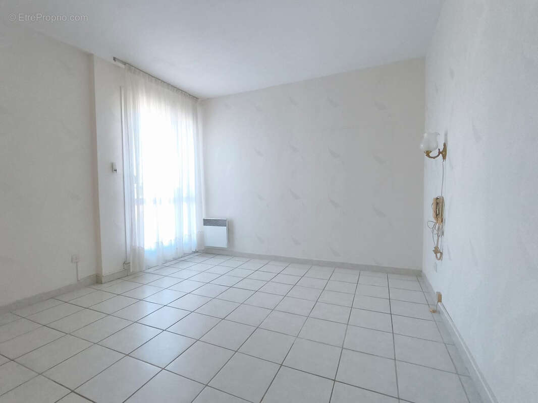 Appartement à SATHONAY-CAMP