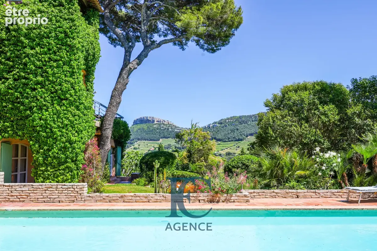 Propriété d'exception de 275 m2 à Super Cassis - photo 11