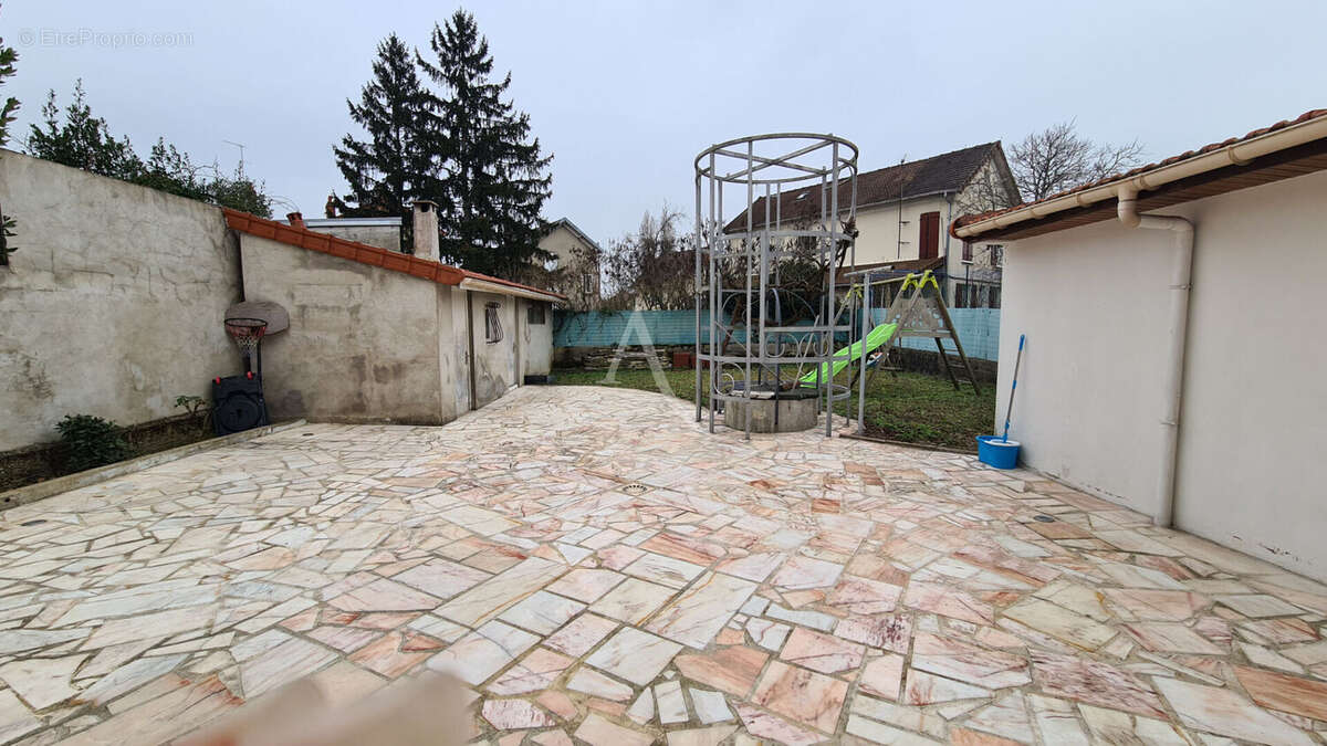 Maison à ABLON-SUR-SEINE