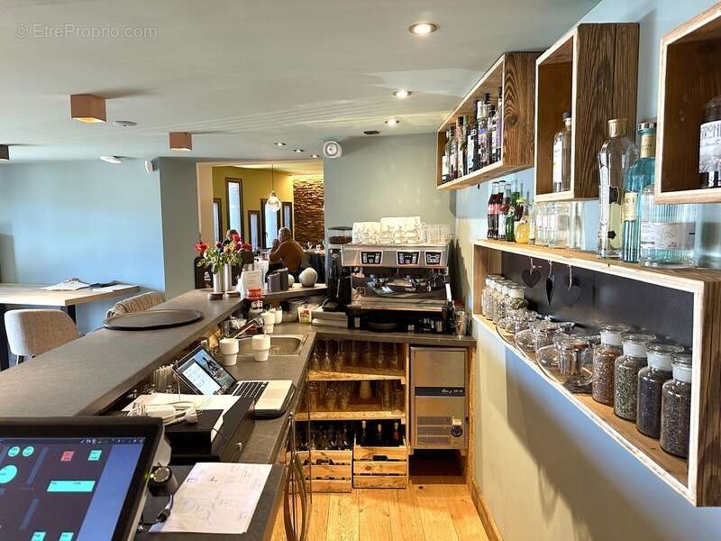 Commerce à HAUTELUCE