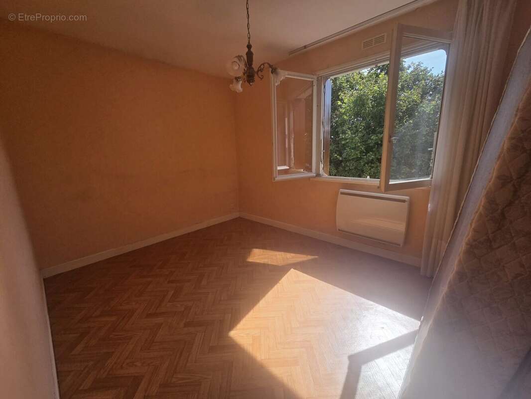 Maison 123 m² à Saint-Eloi  - photo 9